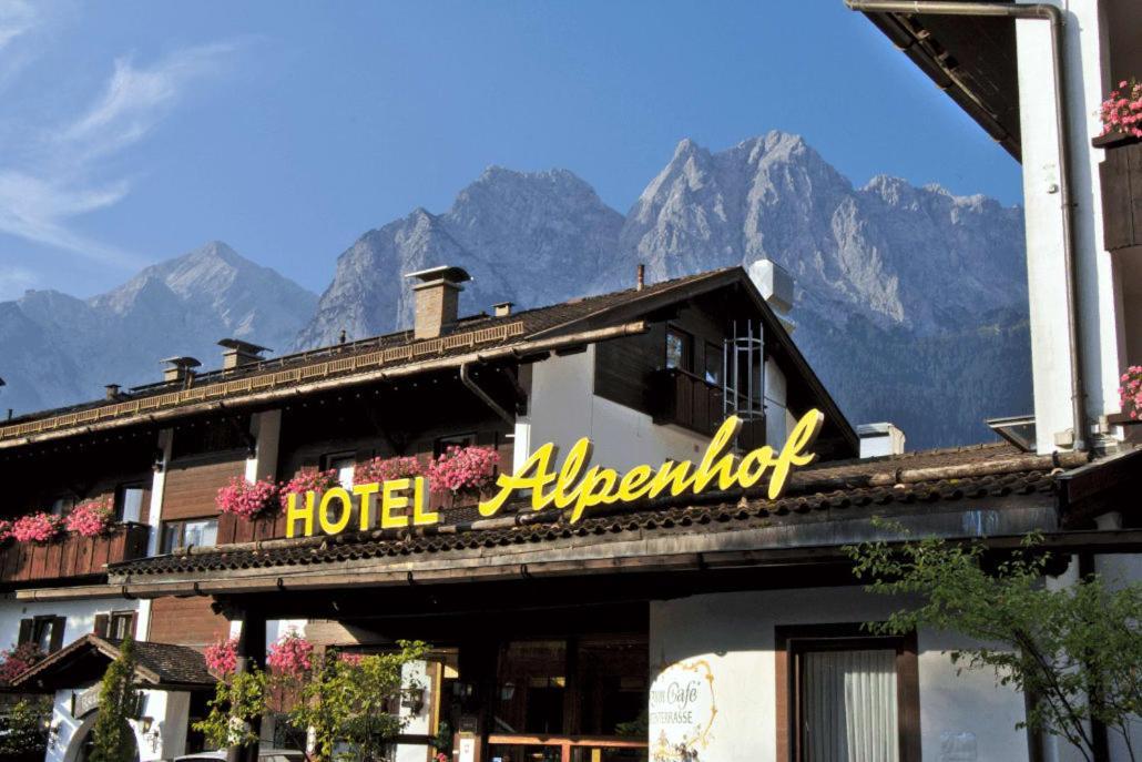 Отель Alpenhof Грайнау Экстерьер фото